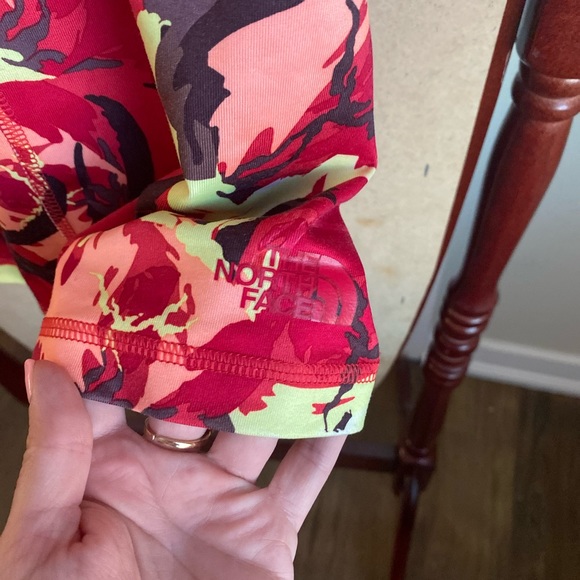 The North Face tank - Picture 3 of 5